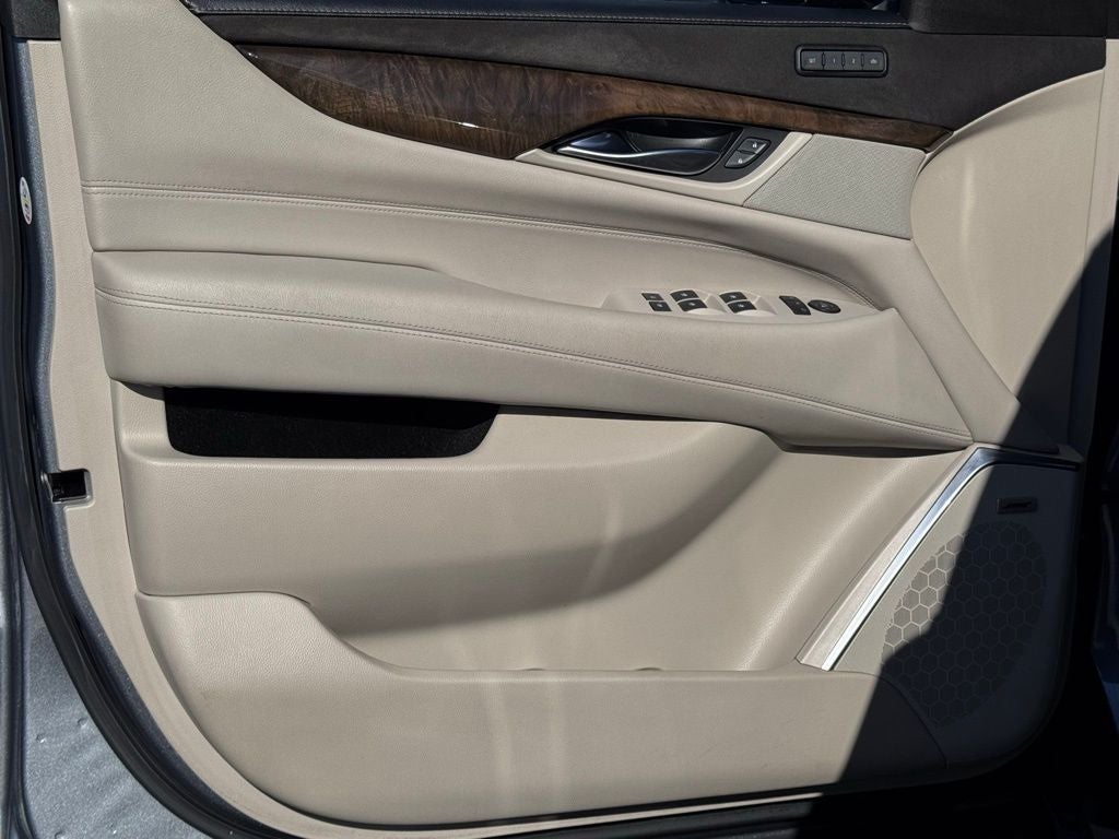 2019 Cadillac Escalade Luxury