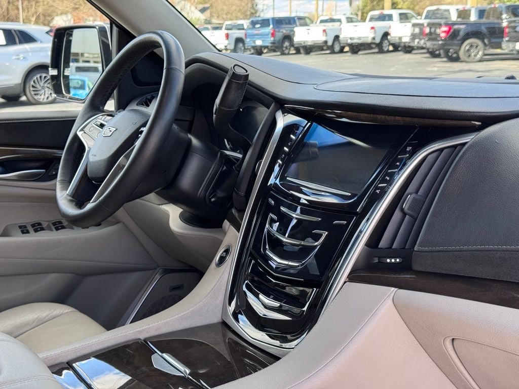 2019 Cadillac Escalade Luxury