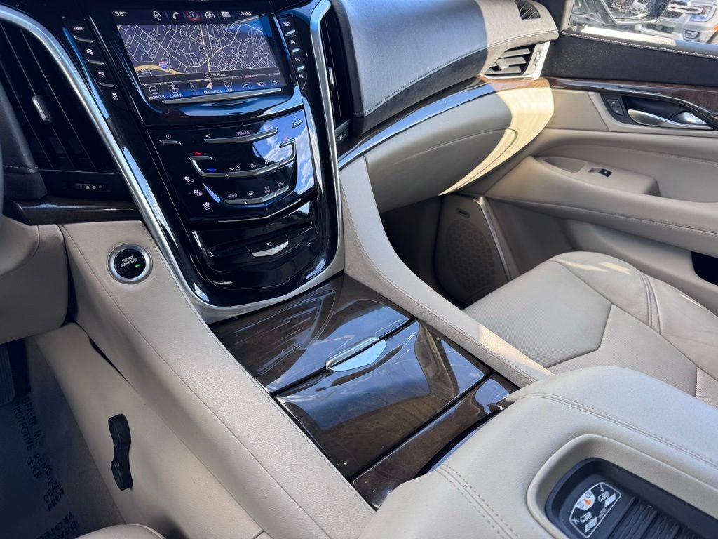 2019 Cadillac Escalade Luxury