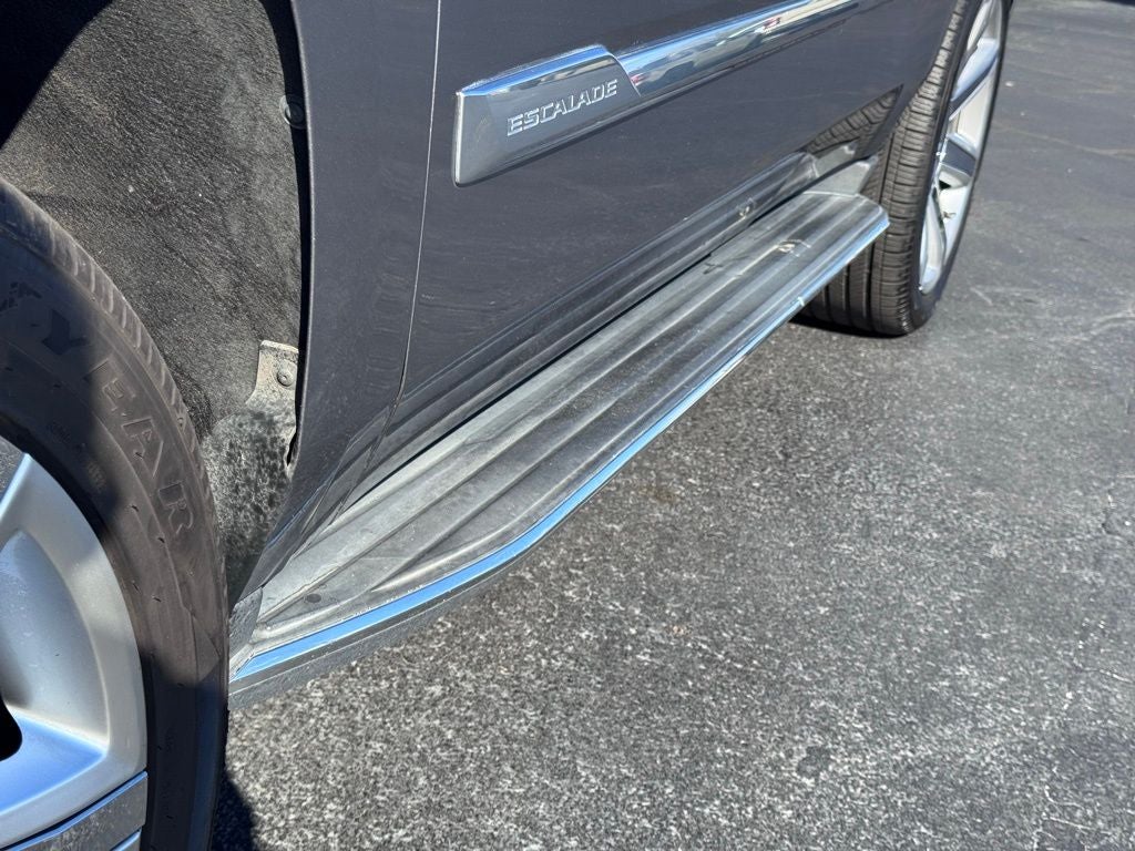 2019 Cadillac Escalade Luxury