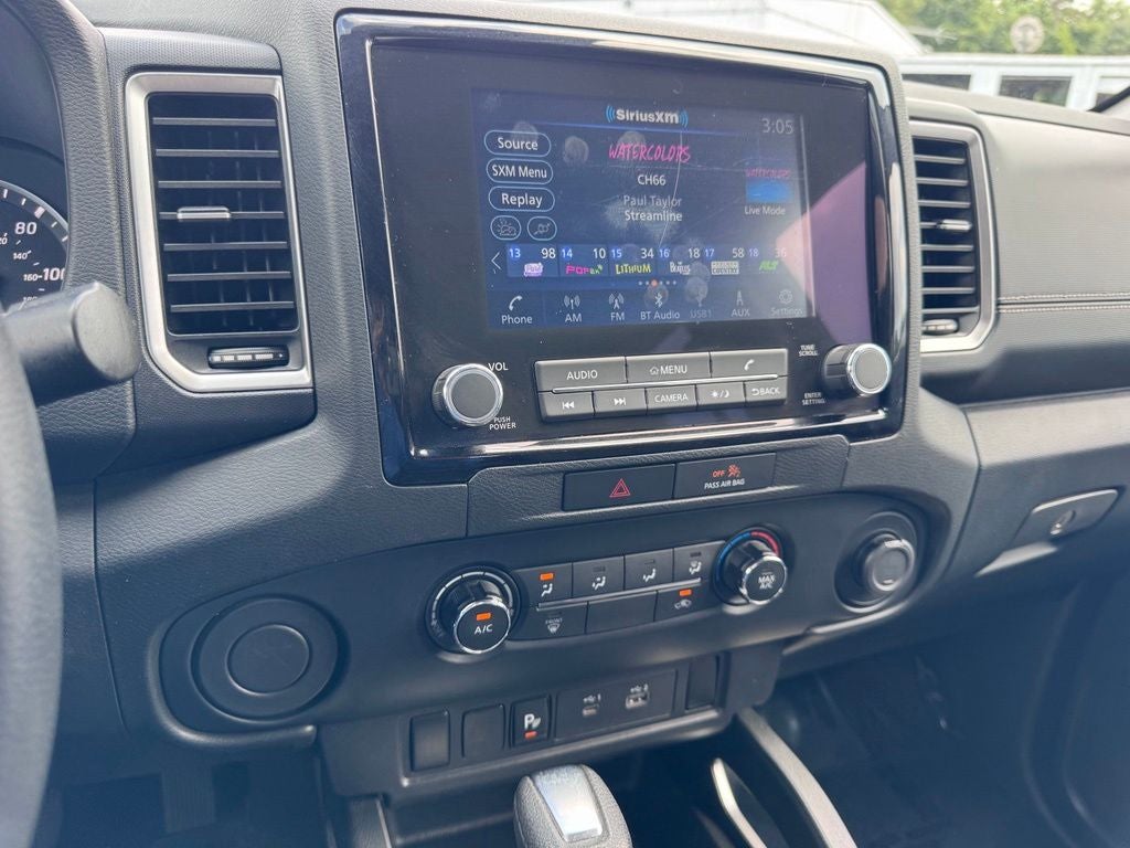 2022 Nissan Frontier SV