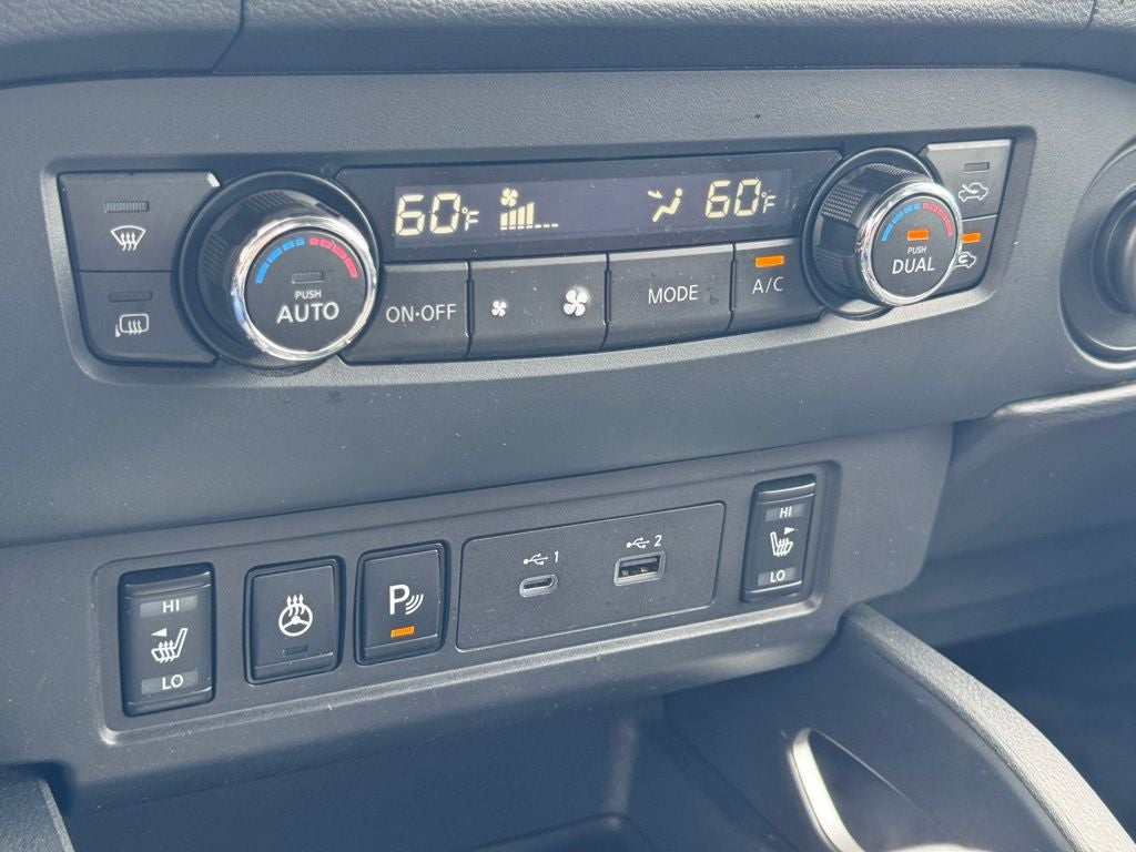 2022 Nissan Frontier SV