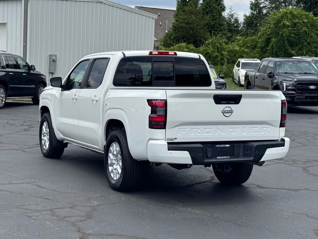 2022 Nissan Frontier SV