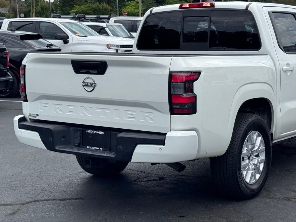 2022 Nissan Frontier SV