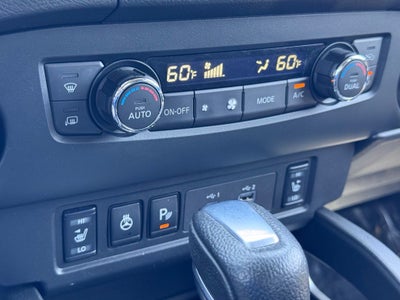 2023 Nissan Frontier SV