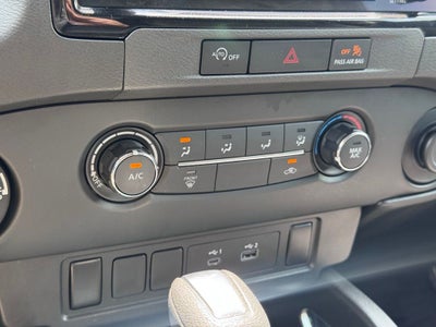 2023 Nissan Frontier SV