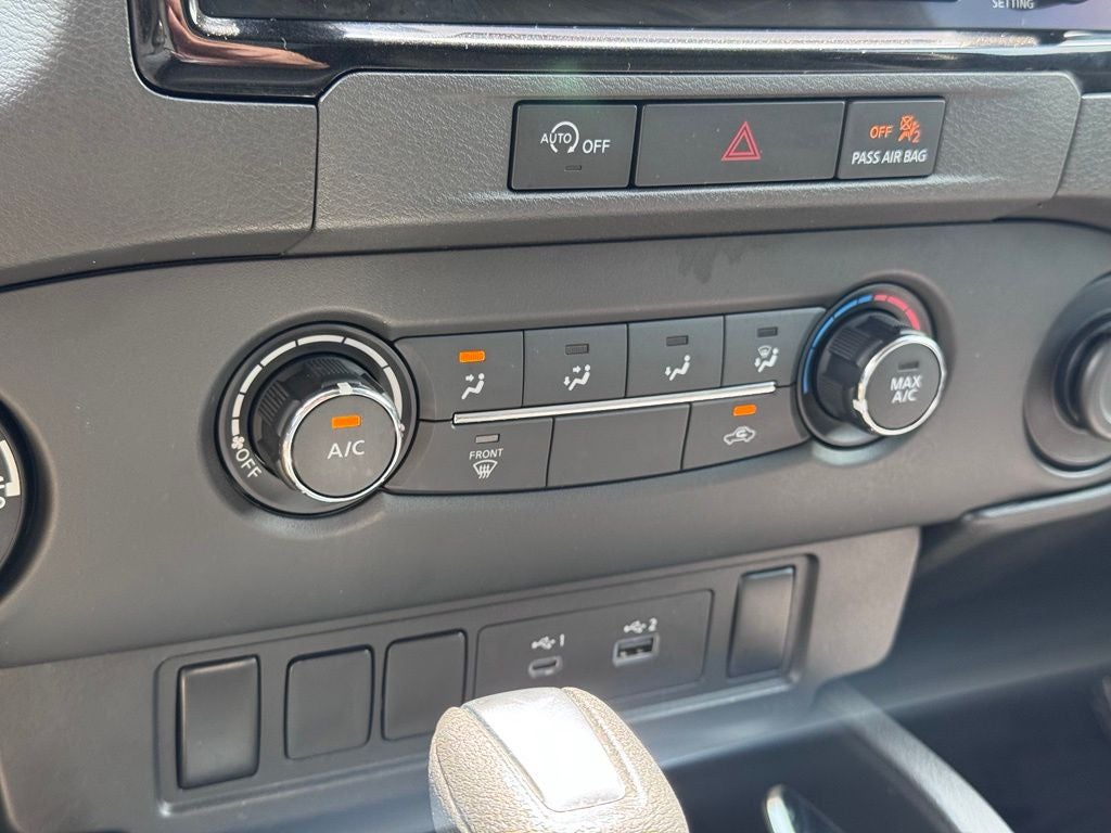 2023 Nissan Frontier SV
