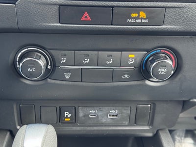 2022 Nissan Frontier SV