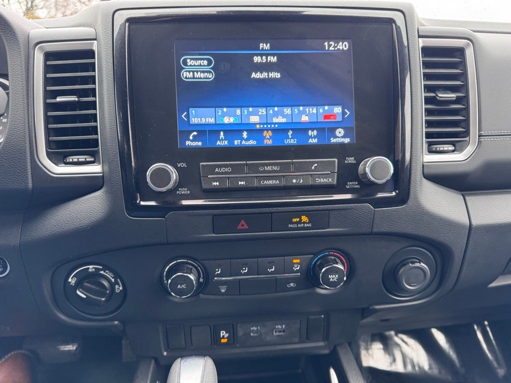 2022 Nissan Frontier SV