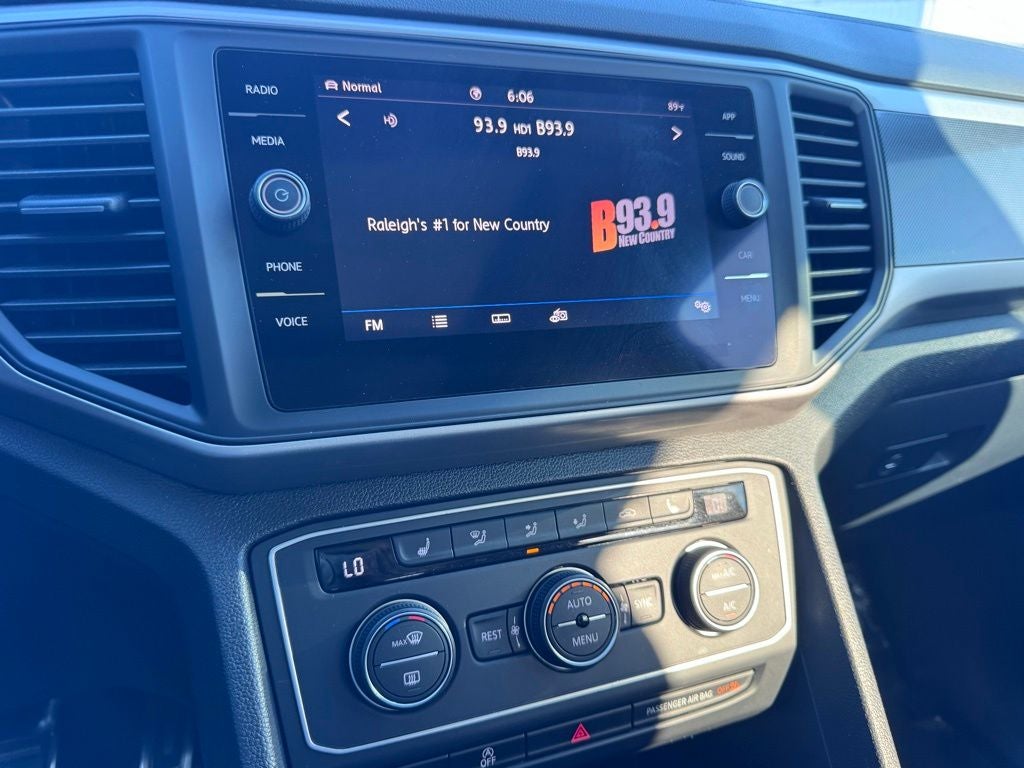2021 Volkswagen Atlas 3.6L V6 SE w/Technology R-Line