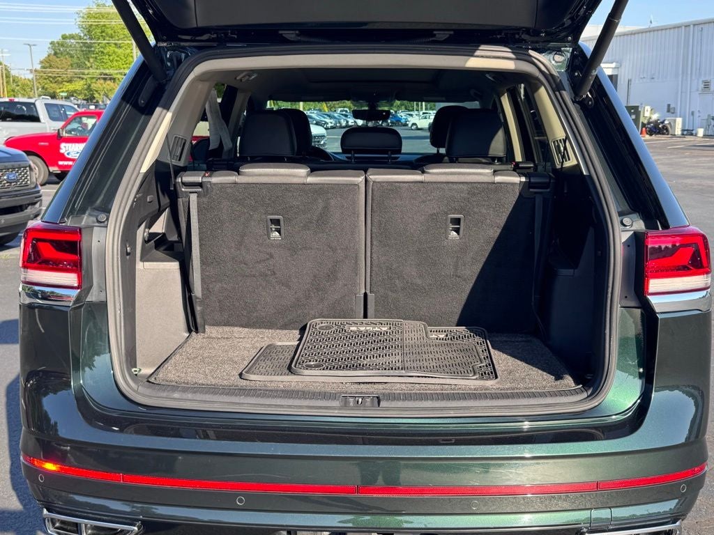 2021 Volkswagen Atlas 3.6L V6 SE w/Technology R-Line