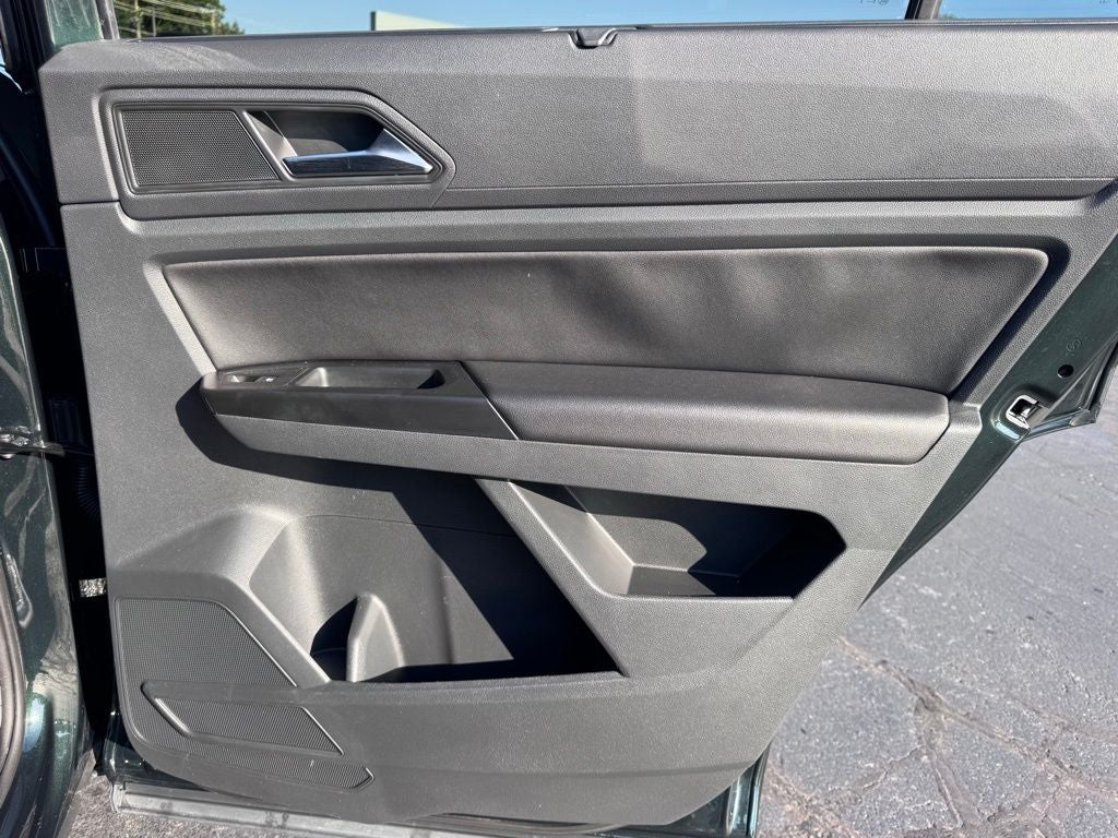 2021 Volkswagen Atlas 3.6L V6 SE w/Technology R-Line