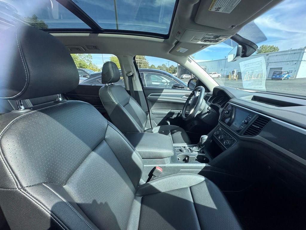 2021 Volkswagen Atlas 3.6L V6 SE w/Technology R-Line