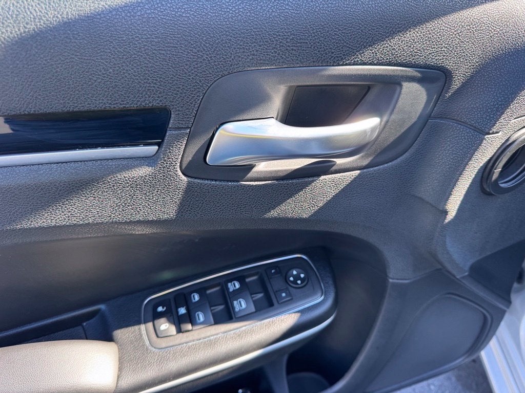 2023 Chrysler 300 Touring