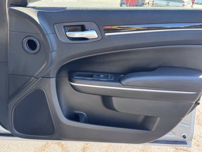 2023 Chrysler 300 Touring