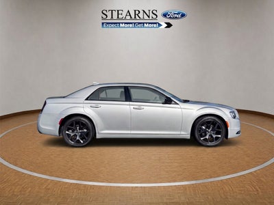 2023 Chrysler 300 Touring