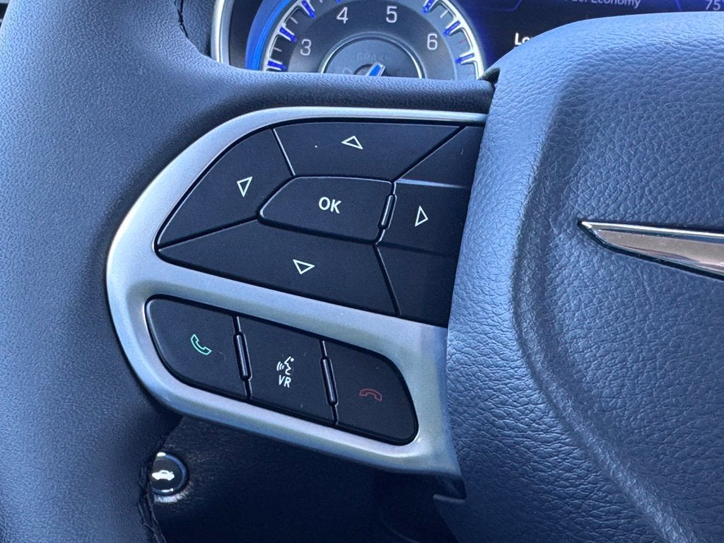 2023 Chrysler 300 Touring