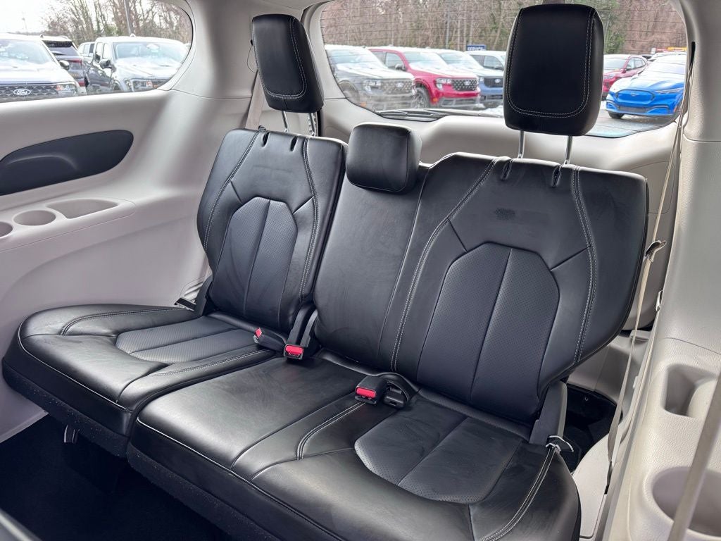 2024 Chrysler Pacifica Hybrid Select