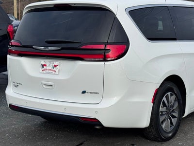 2024 Chrysler Pacifica Hybrid Select