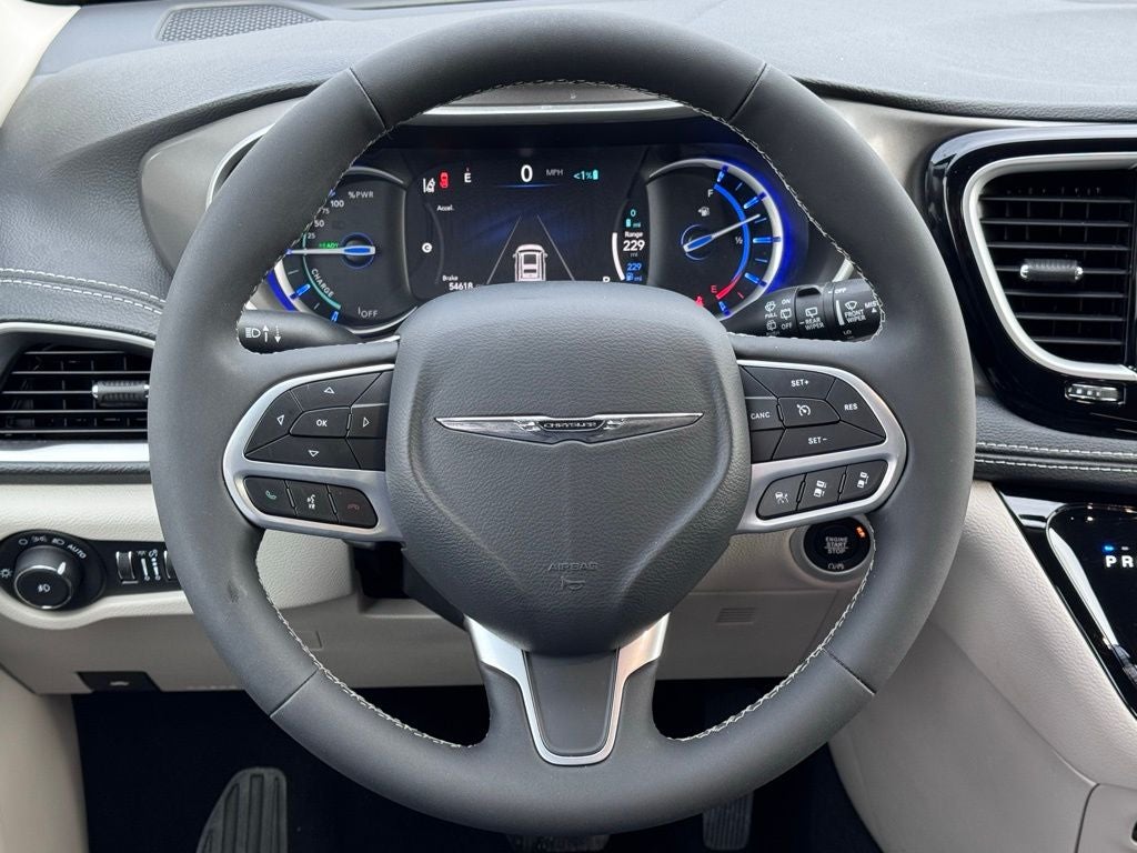 2024 Chrysler Pacifica Hybrid Select