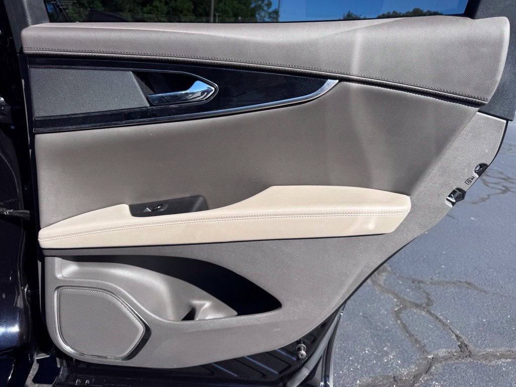 2022 Lincoln Nautilus Standard