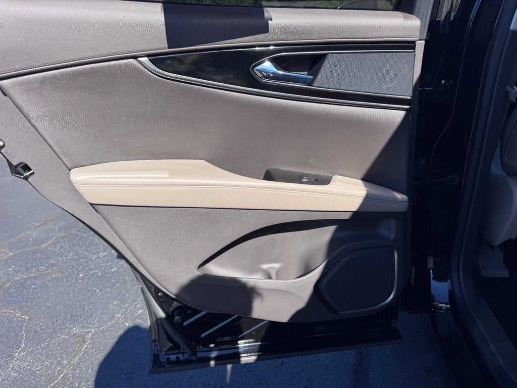 2022 Lincoln Nautilus Standard