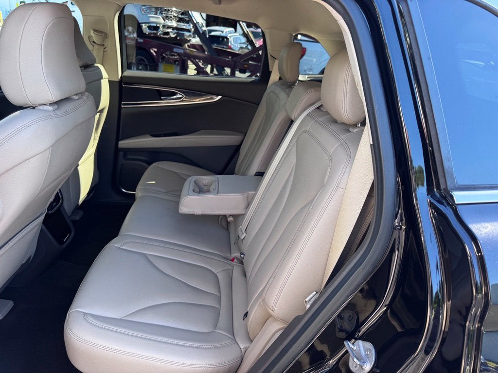 2022 Lincoln Nautilus Standard