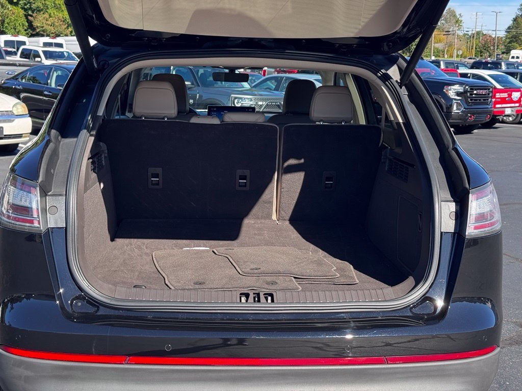 2022 Lincoln Nautilus Standard