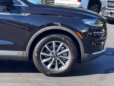 2022 Lincoln Nautilus Standard