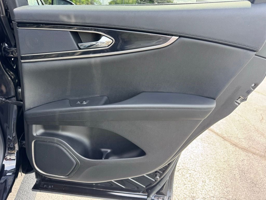 2021 Lincoln Nautilus Standard