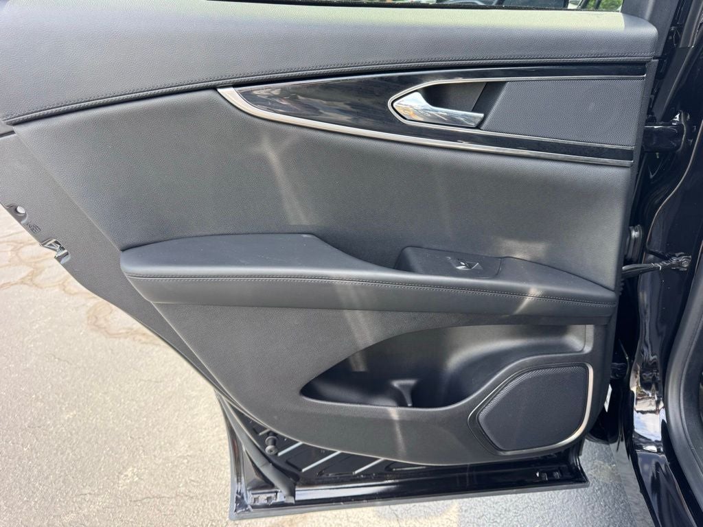 2021 Lincoln Nautilus Standard