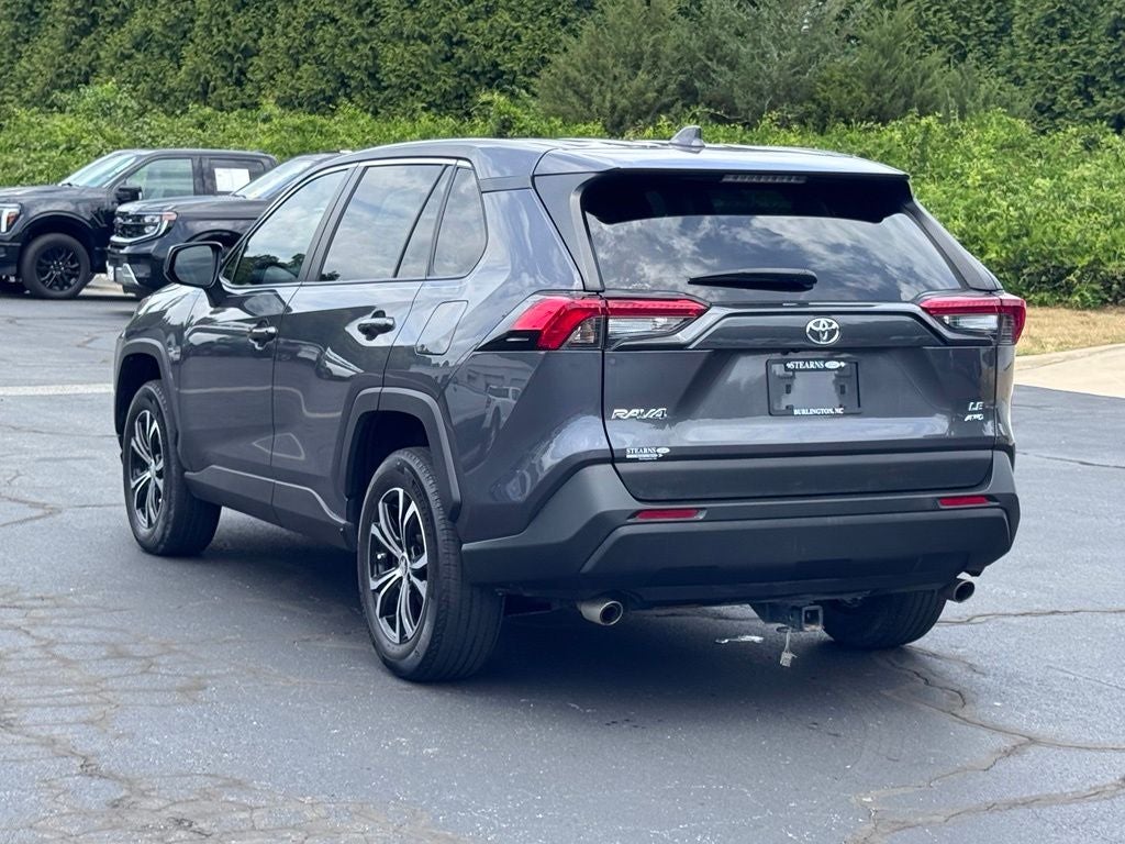 2022 Toyota RAV4 LE