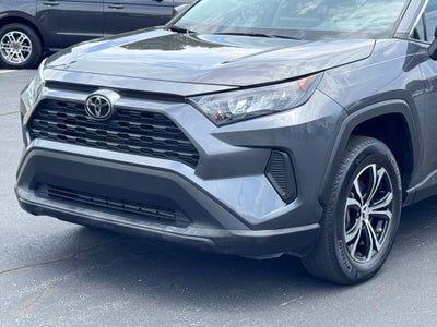 2022 Toyota RAV4 LE