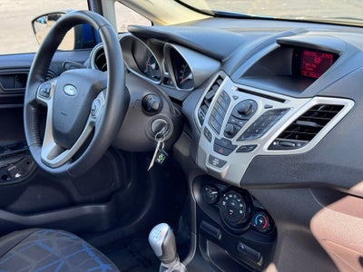 2011 Ford Fiesta SES