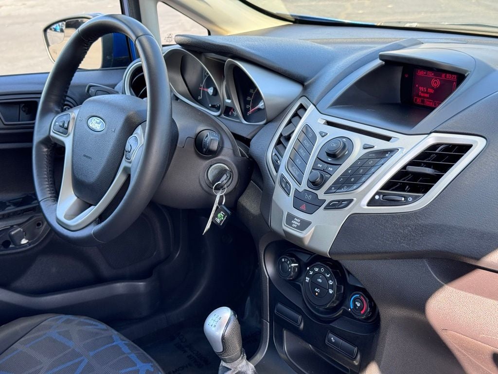 2011 Ford Fiesta SES