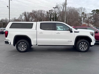 2024 GMC Sierra 1500 AT4