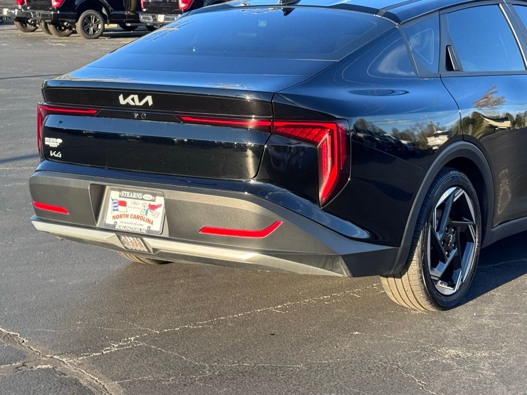 2025 Kia K4 EX