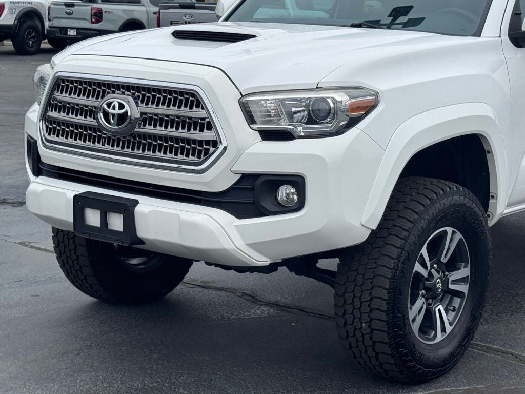 2016 Toyota Tacoma TRD Sport