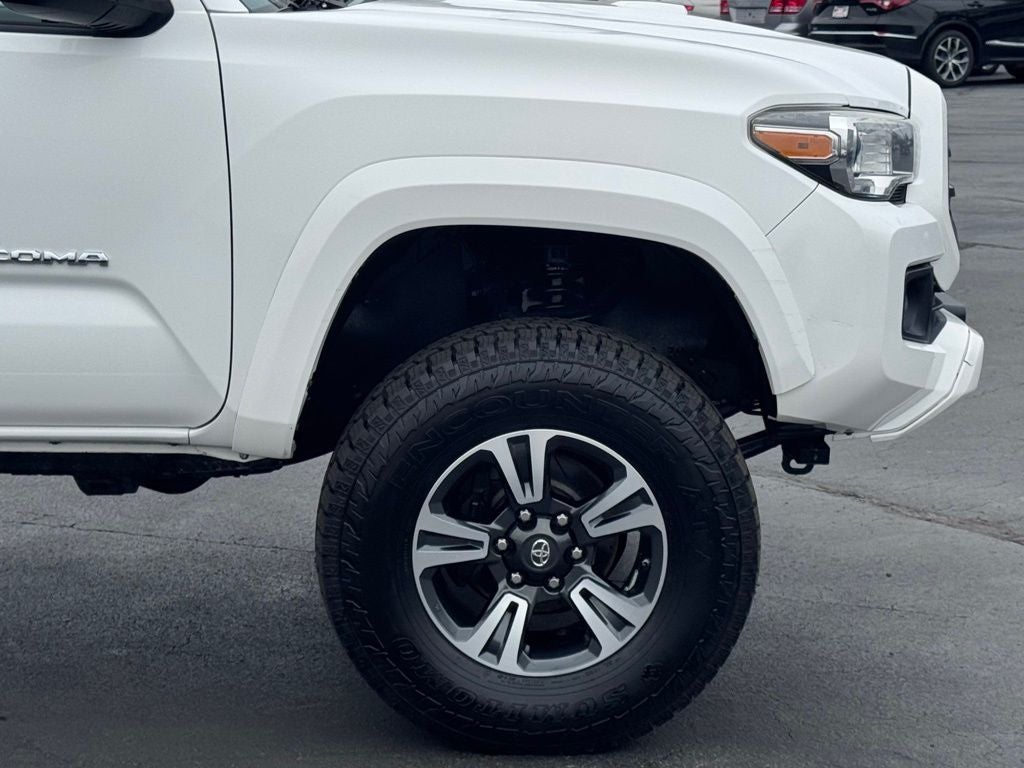 2016 Toyota Tacoma TRD Sport
