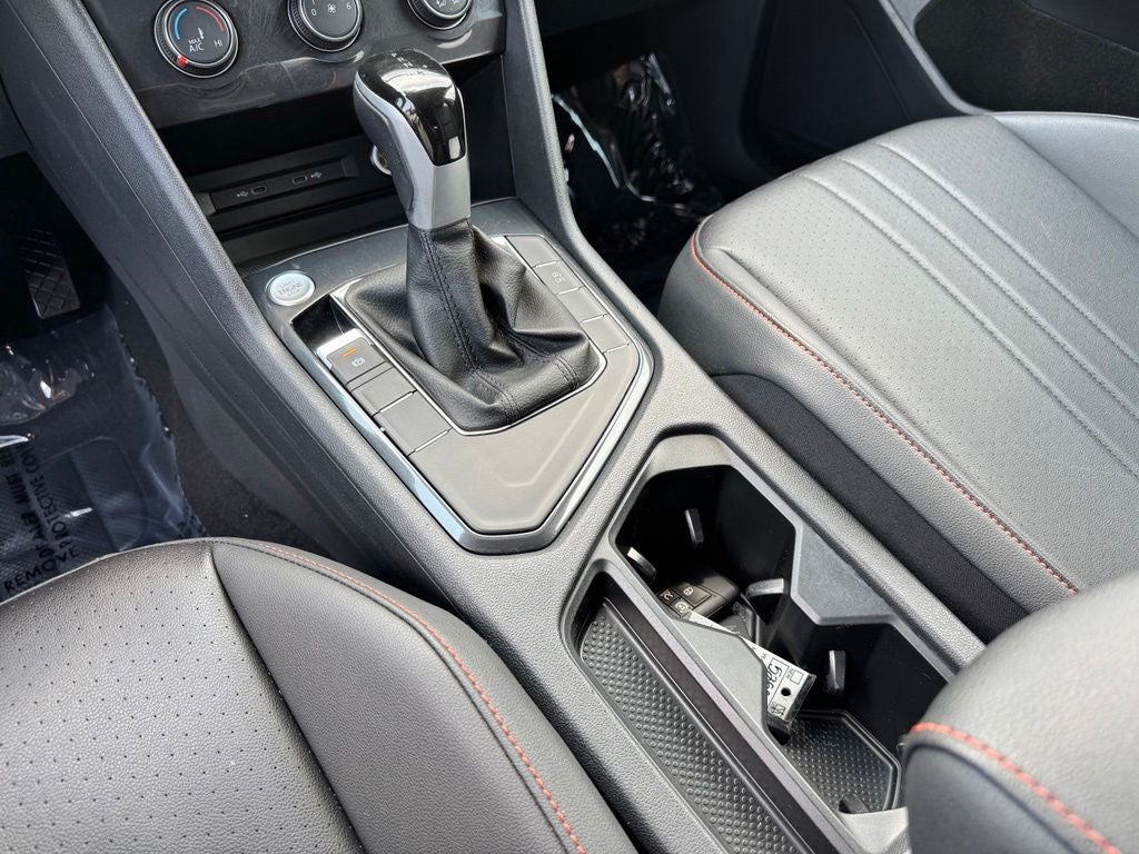 2024 Volkswagen Tiguan 2.0T Wolfsburg Edition