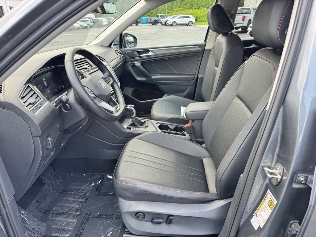 2024 Volkswagen Tiguan 2.0T Wolfsburg Edition