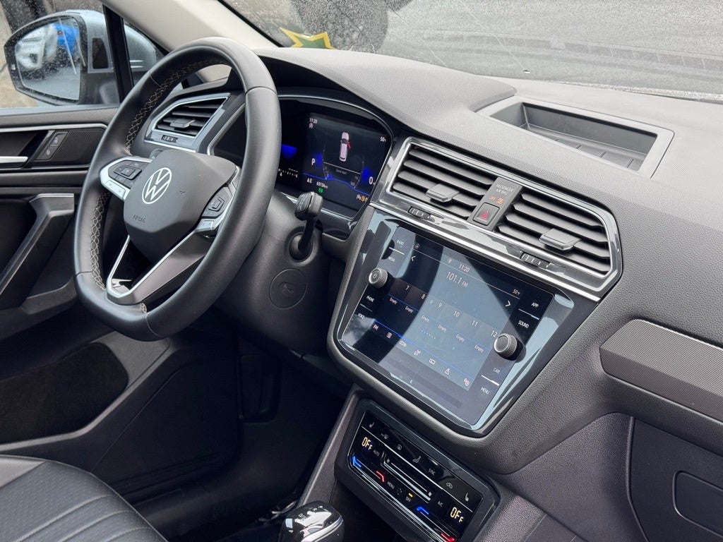 2023 Volkswagen Tiguan 2.0T SE