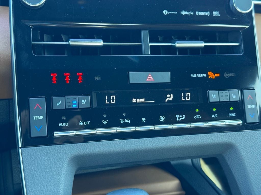 2019 Toyota Avalon Hybrid Limited