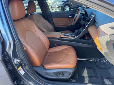 2019 Toyota Avalon Hybrid Limited