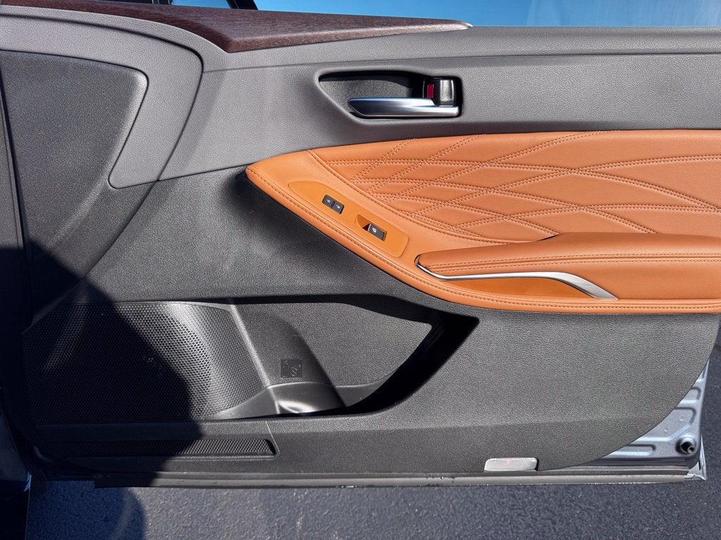 2019 Toyota Avalon Hybrid Limited