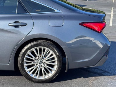 2019 Toyota Avalon Hybrid Limited
