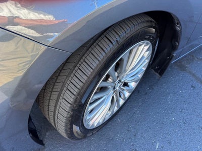 2019 Toyota Avalon Hybrid Limited