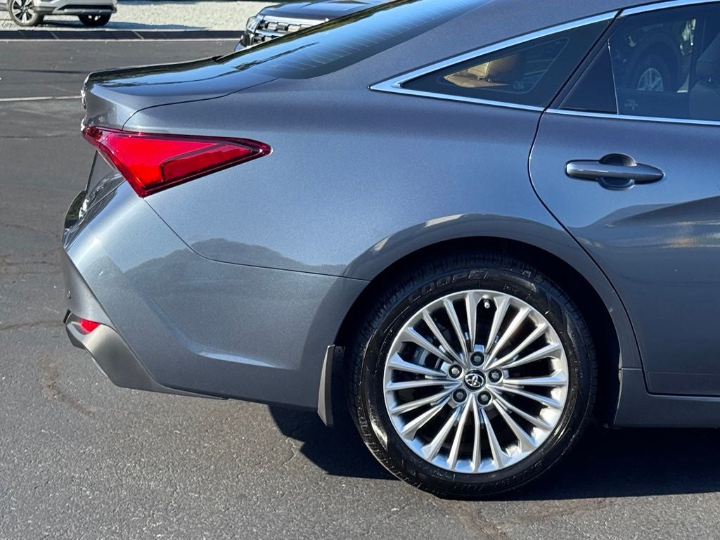 2019 Toyota Avalon Hybrid Limited