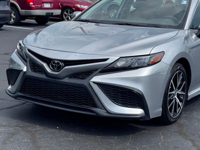 2022 Toyota Camry SE