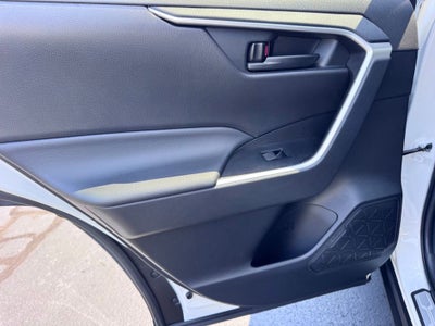 2023 Toyota RAV4 Hybrid LE